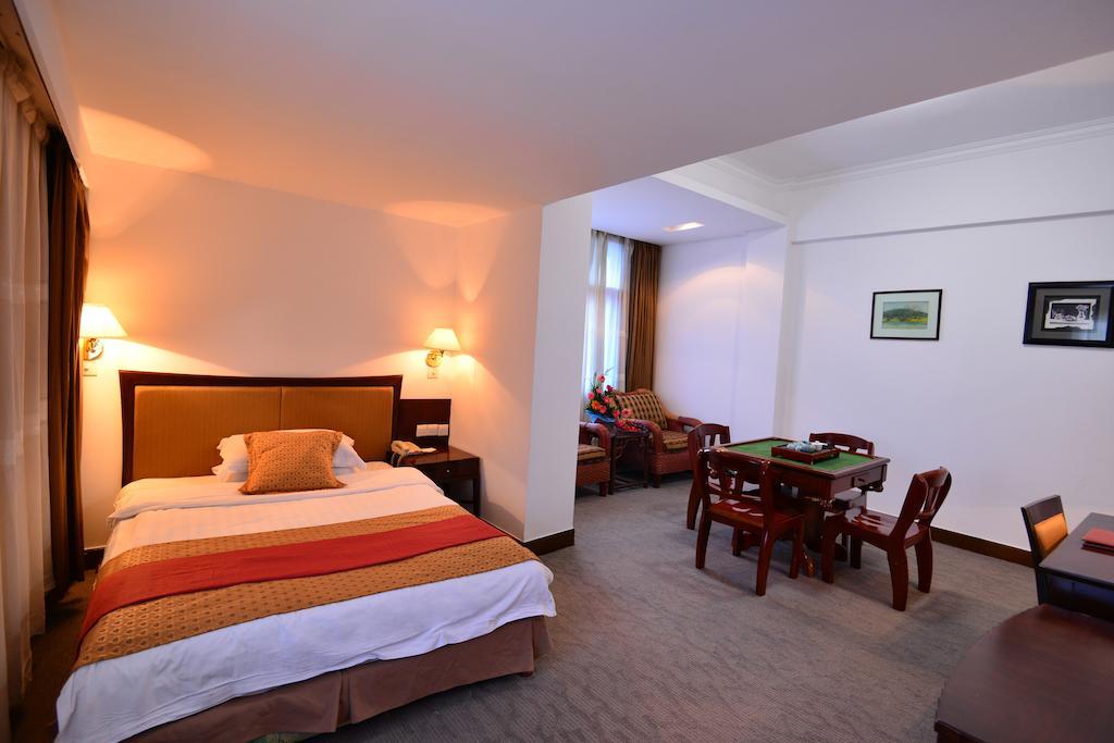Baodao Exhibition Center Hotel Wuyishan  Quarto foto